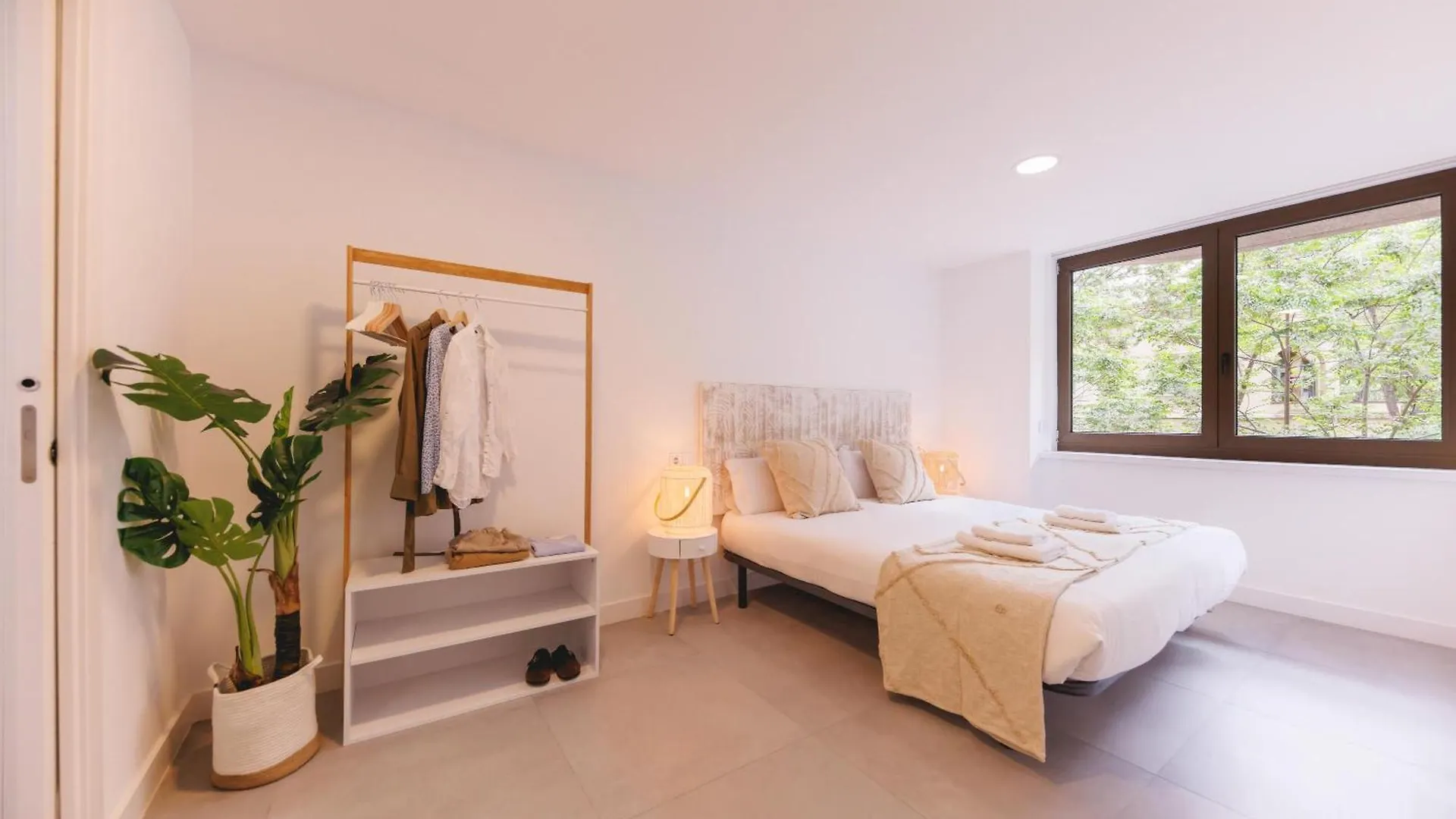 Apartment Bravissimo Turbau Entresol A, With 3 Bedrooms Girona