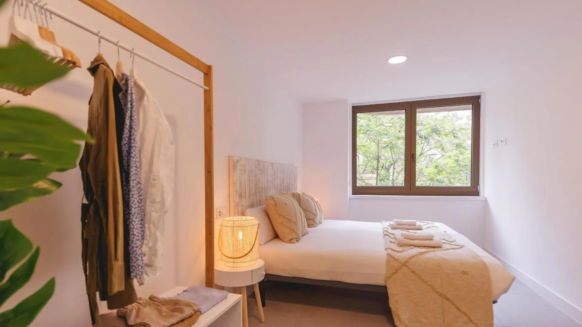 Bravissimo Turbau Entresol A, With 3 Bedrooms Girona Spain