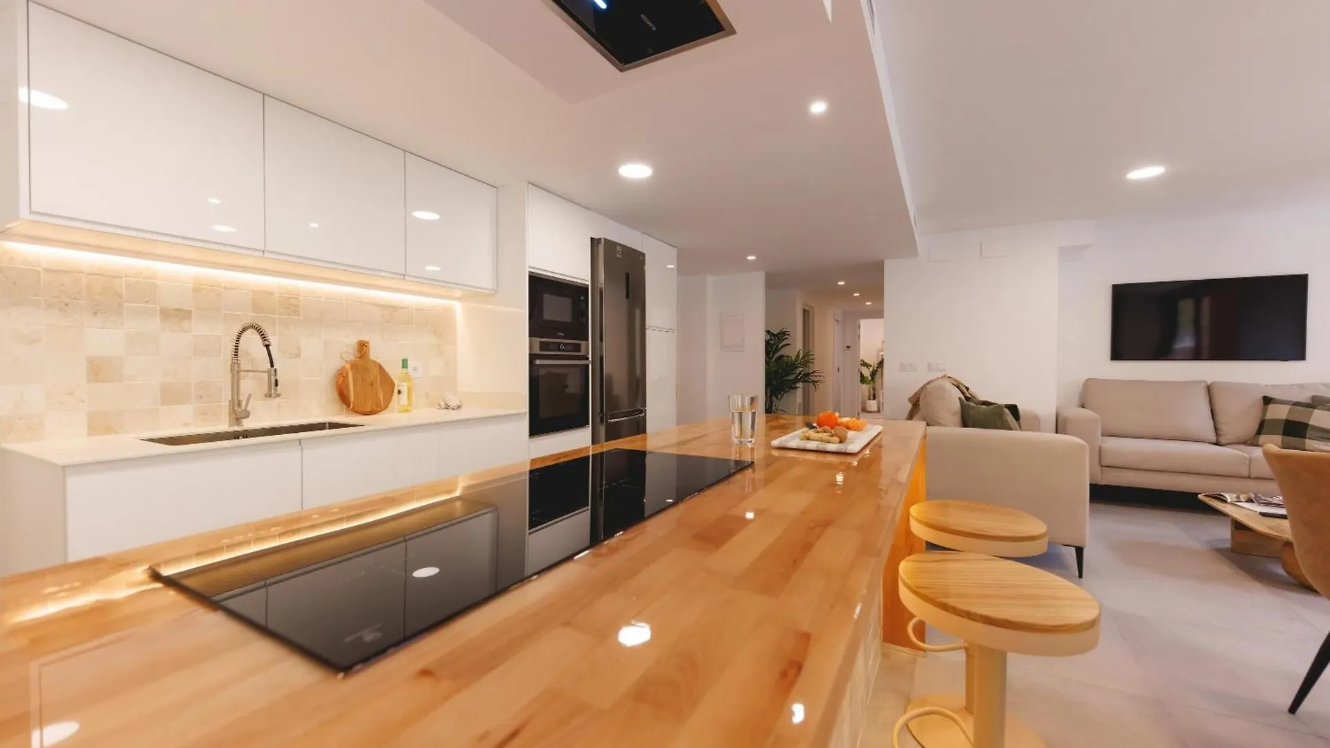 Apartment Bravissimo Turbau Entresol A, With 3 Bedrooms Girona