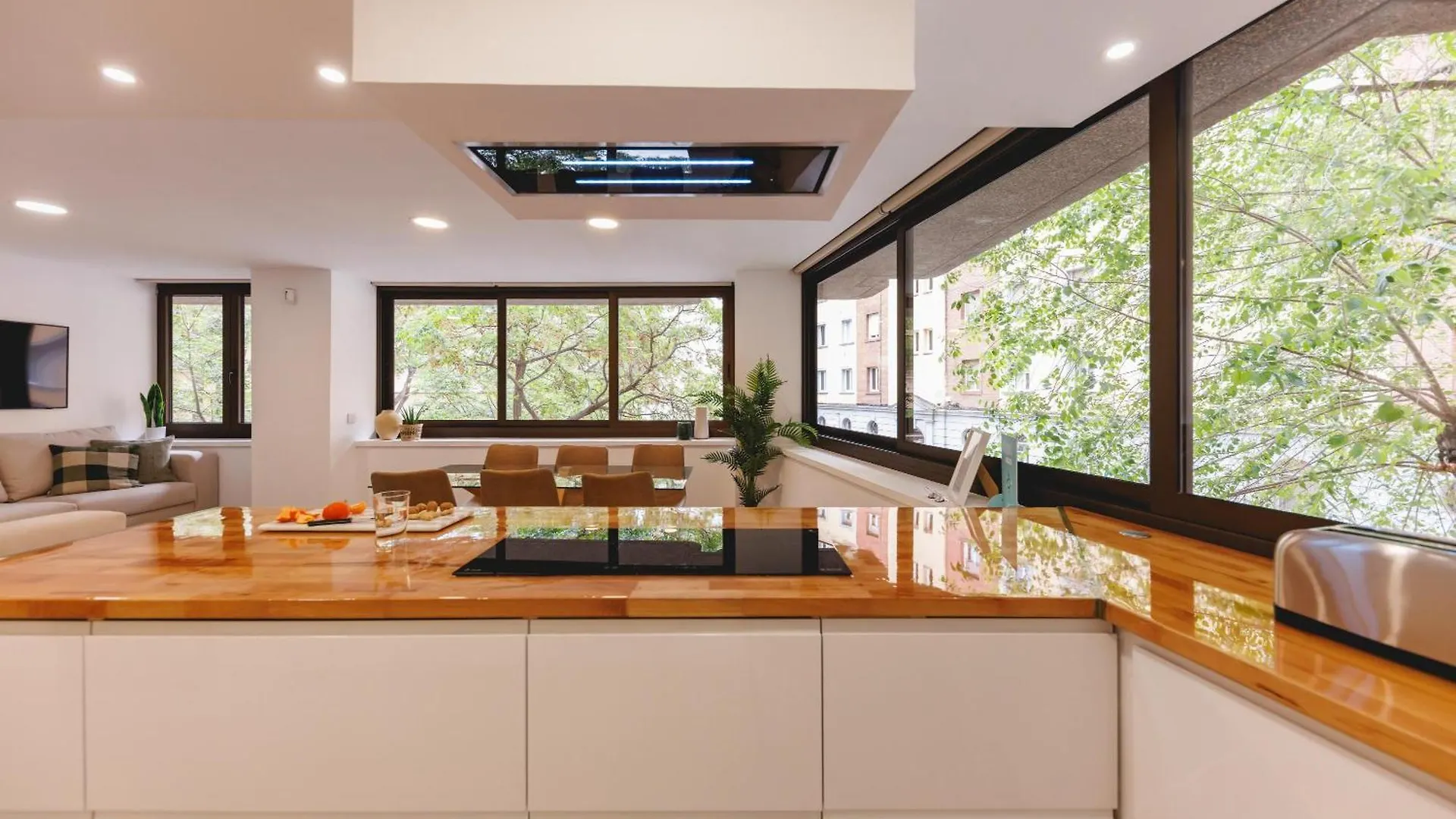 Bravissimo Turbau Entresol A, With 3 Bedrooms Girona