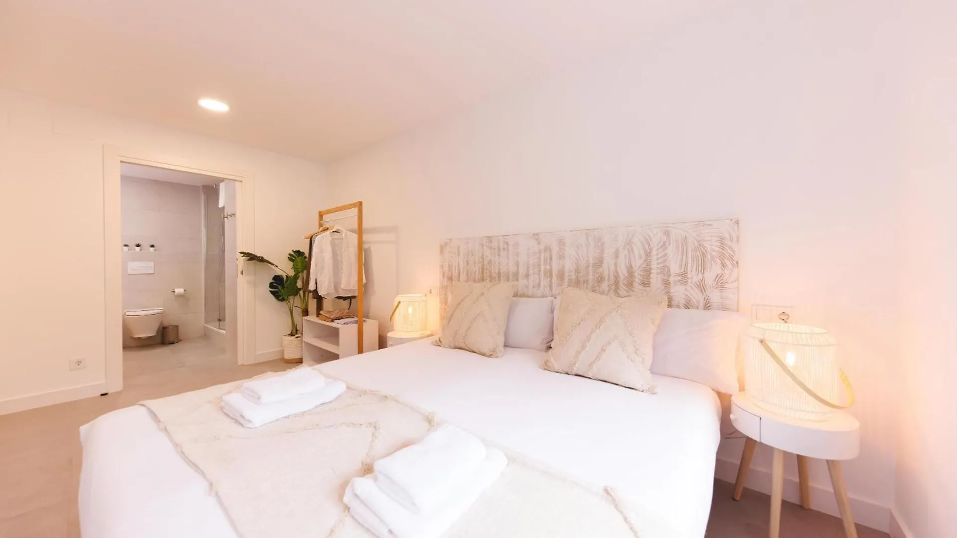 Bravissimo Turbau Entresol A, With 3 Bedrooms Girona Apartment